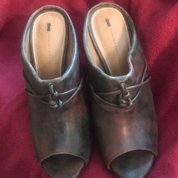 Soooo cute, Genuine Leather - Picture 2 of 5